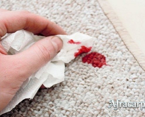 پاک کردن لکه خون از فرش